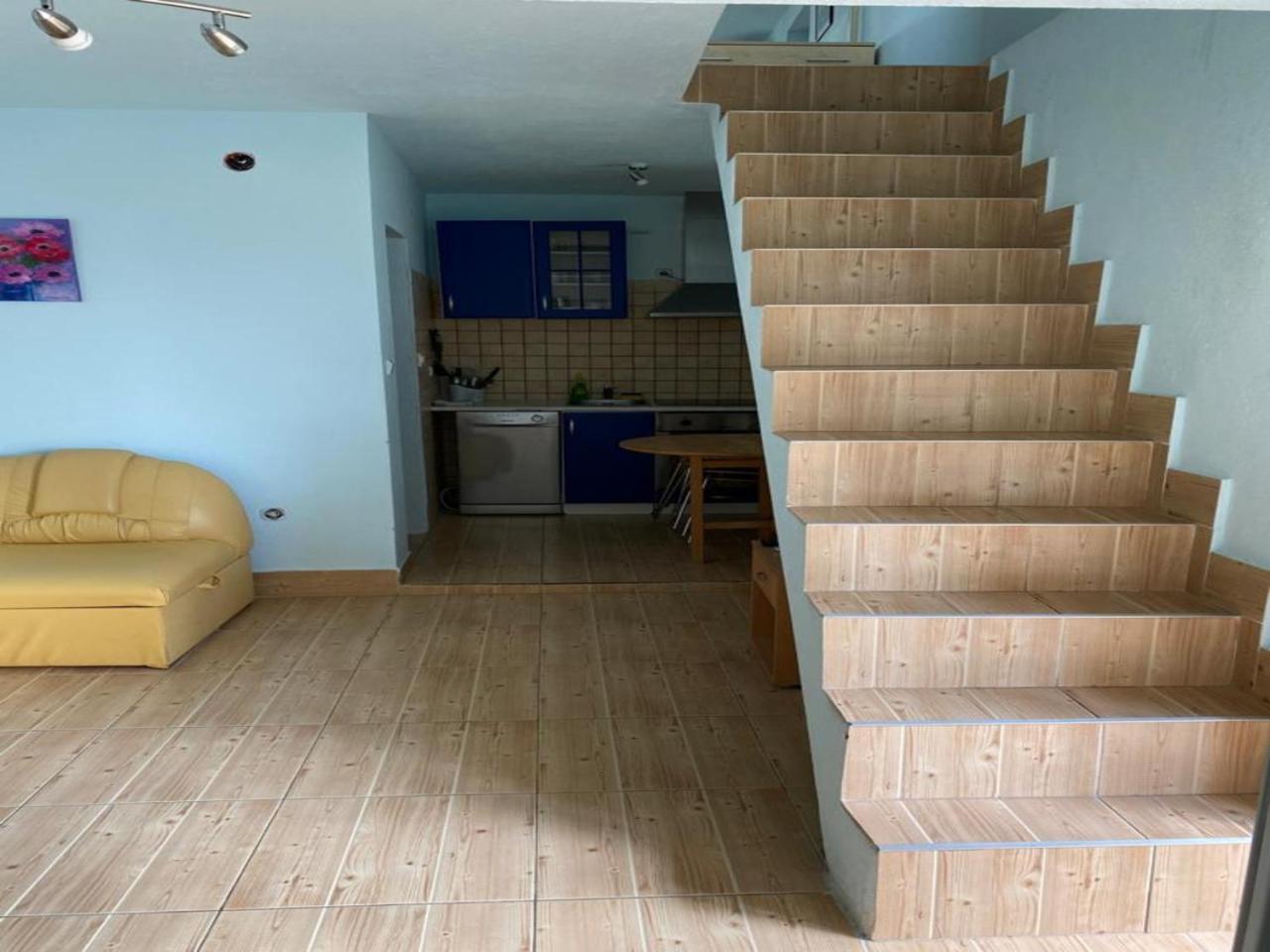 Apartments Lina Karlobag Eksteriør billede