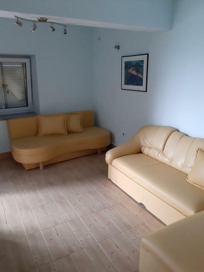 Apartments Lina Karlobag Eksteriør billede